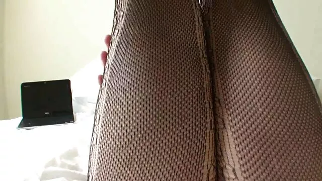 در حالی که پوشه هایی با مادر ضربدری سک در خانه نیستند